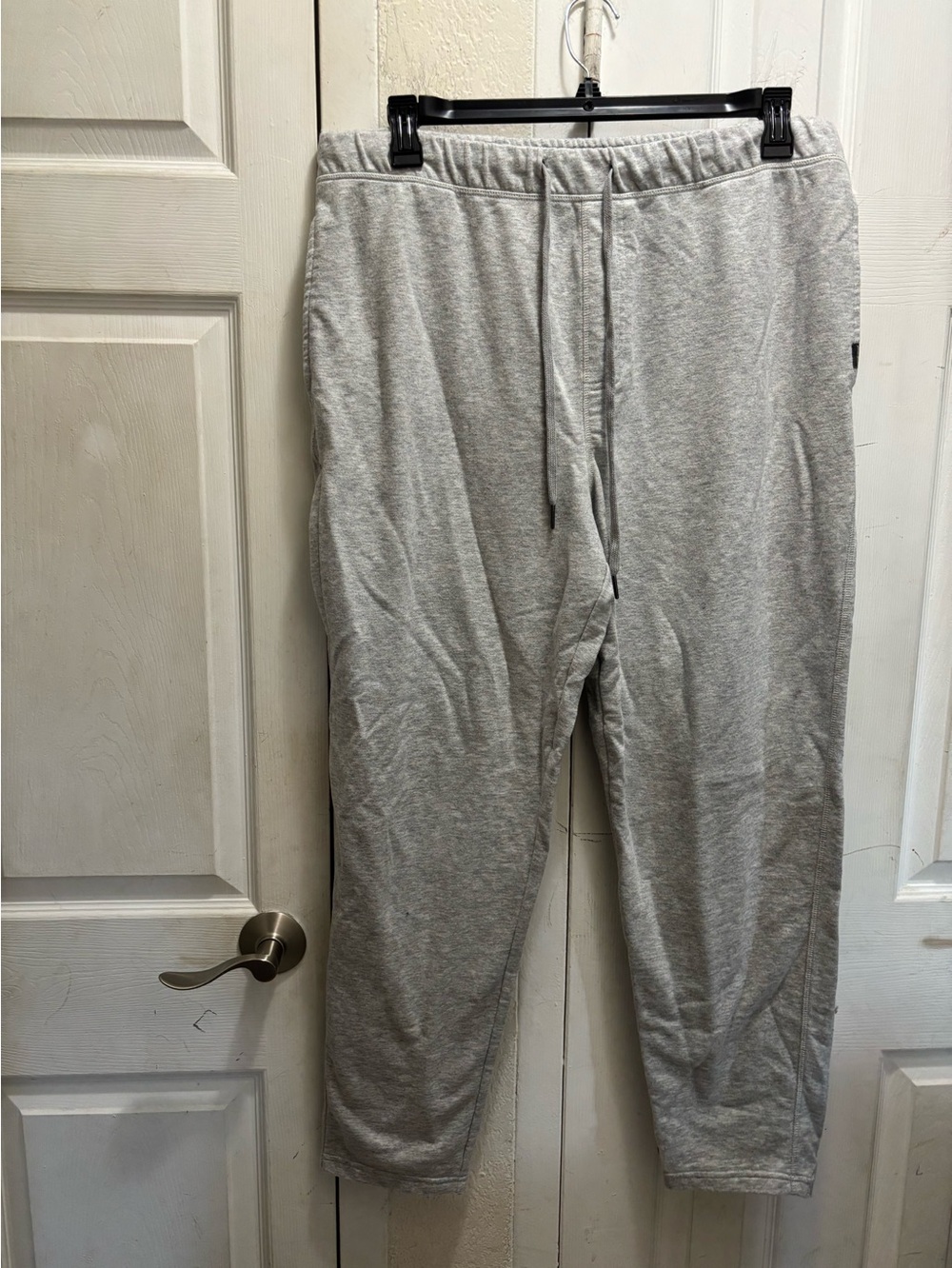 Eddie Bauer Men's Light Gray Fleece Drawstring Joggers